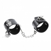 Бондажные наручники черного цвета с замочками